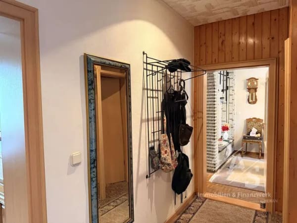 Immobilie in Güsten - Wohnen im Grünen – gepflegtes Einfamilienhaus mit großem Garten und überdachter Terrasse in Güsten - Bild 1