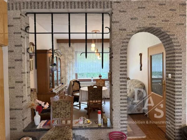 Immobilie in Güsten - Wohnen im Grünen – gepflegtes Einfamilienhaus mit großem Garten und überdachter Terrasse in Güsten - Bild 4