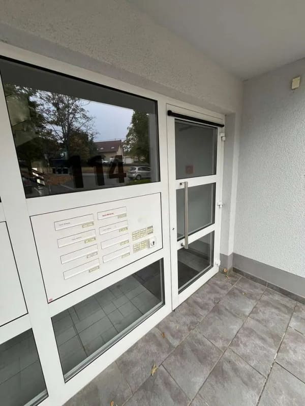 Immobilie in Lebach - STEINBACH : 1 ZKB - WOHNUNG (vermietet ) mit Terrasse ideal für Kapitalanleger ! - Bild 2