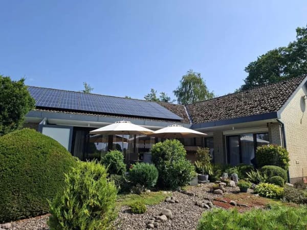 Immobilie in Sauensiek - modernisierter 5-Zimmer-Bungalow mit Vollkeller & Pool - Bild 1