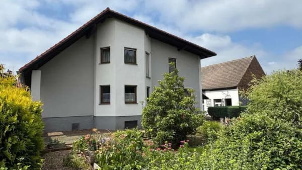 Immobilie in Schenkendöbern - Großzügiges Zuhause im Grünen - Bild 1