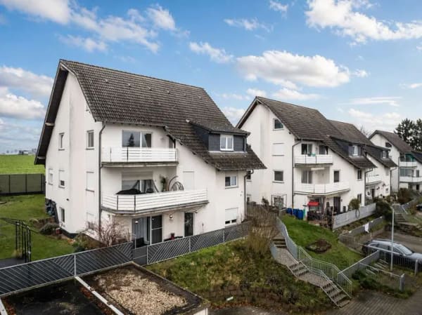 Immobilie in Hünfelden - NEU *Paul & Partner* ATTRAKTIVES INVESTMENT: MEHRFAMILIENHAUS IN RUHIGER UND GUTER LAGE! FAKTOR 15,1 - Bild 4