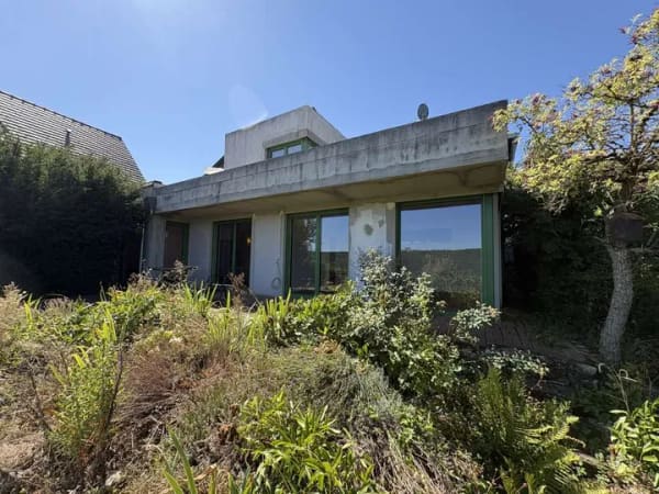 Immobilie in Eltville am Rhein - Schönes Zweifamilienhaus mit traumhaften und unverbaubarem Blick in ruhiger Wohnlage - Bild 1