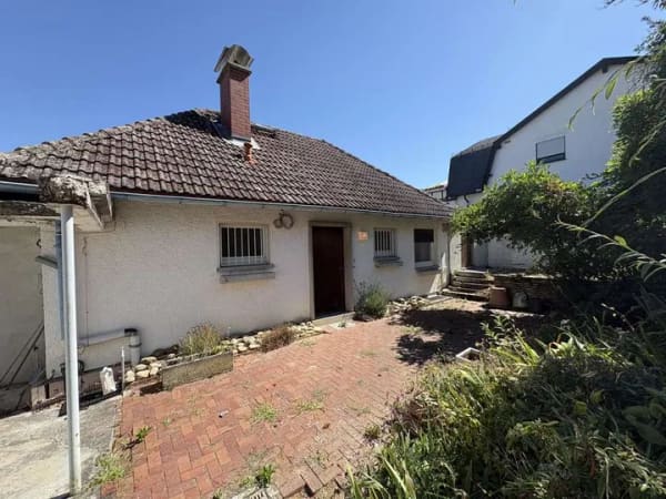 Immobilie in Eltville am Rhein - Schönes Zweifamilienhaus mit traumhaften und unverbaubarem Blick in ruhiger Wohnlage - Bild 2