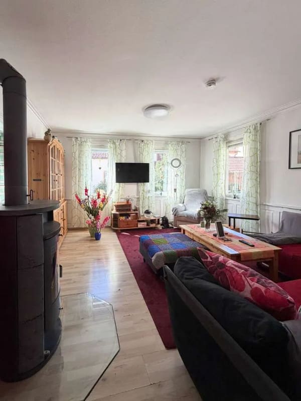 Immobilie in Metzingen - Gelegenheit im Ortskern : Altbau mit Scheune und Hof – Substanz mit Potential und kurzen Wegen - Bild 4