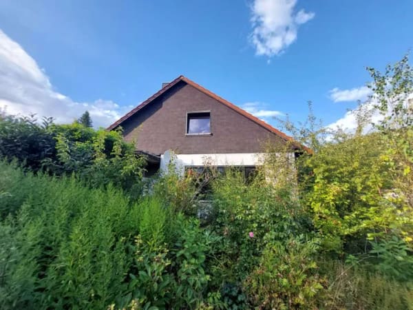 Immobilie in Gleichen - Klein Lengden: Bezugfreies und großzügiges Einfamilienhaus, Terrasse und Garten gen Süden – Ortsrand - Bild 0