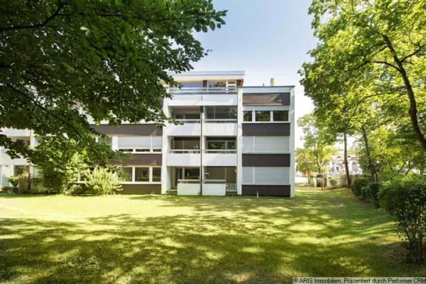 Immobilie in Gräfelfing - Rarität mit Potenzial: Renovierungsbedürftige 4-Zi.-Dachterrassenwhg. mit Parkblick in Gräfelfing - Bild 0