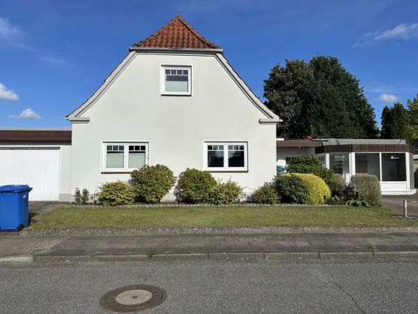 Immobilie in Neumünster - ..das besondere  Zuhause…Wohnen, Arbeiten und Relaxen auf einem Grundstück - Bild 0