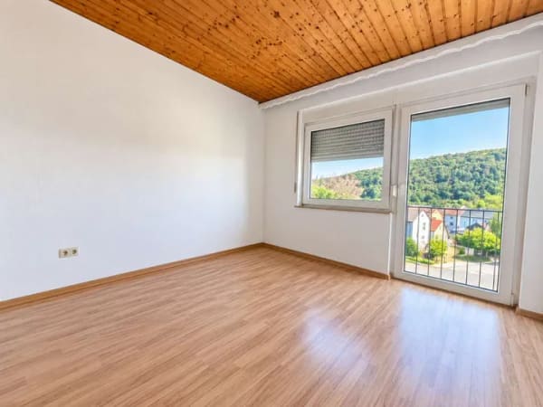 Immobilie in Wertheim - Modernisierte 3-Zimmer-Wohnung – 2023 modernisiert & vielseitig nutzbar - Bild 4