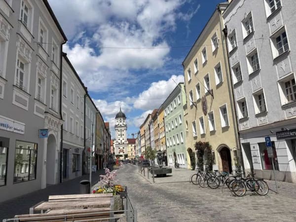 Immobilie in Vilshofen an der Donau - Lukratives Stadthaus mitten im Vilshofener Stadtplatz - Bild 0