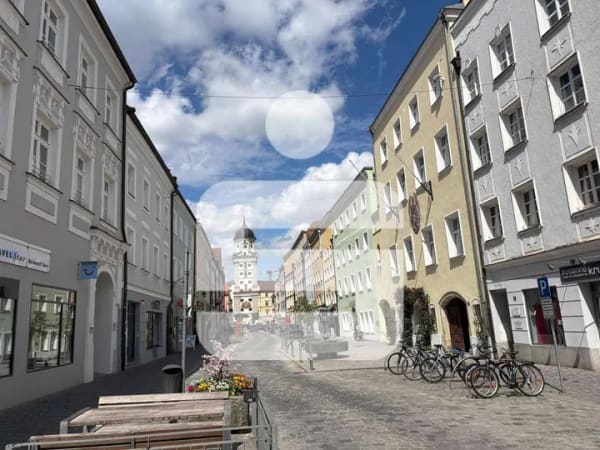 Immobilie in Vilshofen an der Donau - Lukratives Stadthaus mitten im Vilshofener Stadtplatz - Bild 1