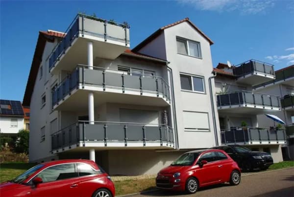 Immobilie in Oberriexingen - Stilvolle 4-Zi.Whg. mit Traumausblick in gehobener Lage von Oberriexingen - Bild 0