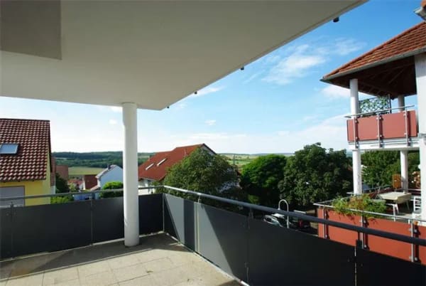 Immobilie in Oberriexingen - Stilvolle 4-Zi.Whg. mit Traumausblick in gehobener Lage von Oberriexingen - Bild 2