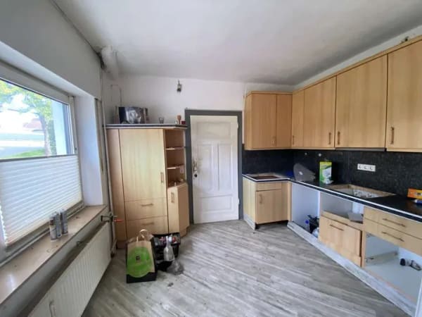 Immobilie in Kalletal - Handwerker aufgepasst - Ein/Zweifamilienhaus mit Modernisierungsbedarf in Kalletal-Zentrum - Bild 2