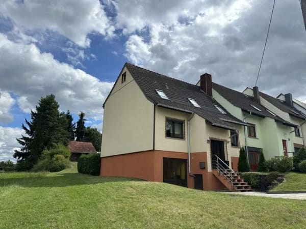 Immobilie in Werra-Suhl-Tal - Vitales Einfamilienhaus mit Doppelgarage, Terrasse & Garten - Bild 4