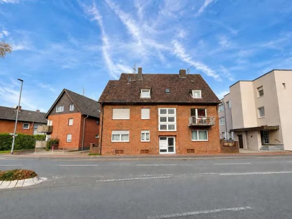 Immobilie in Bocholt - Bocholt: vollvermietetes Mehrfamilienhaus mit 6 Wohneinheiten und 9 Garagen - Bild 1