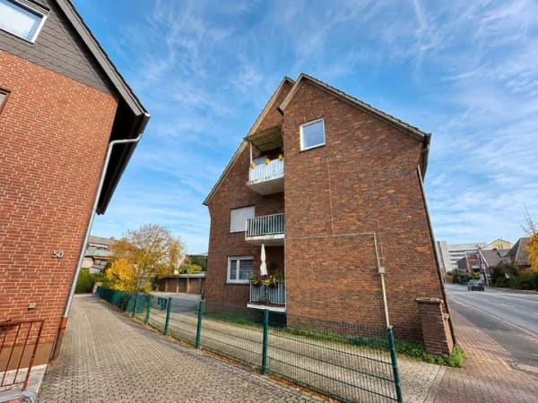 Immobilie in Bocholt - Bocholt: vollvermietetes Mehrfamilienhaus mit 6 Wohneinheiten und 9 Garagen - Bild 2
