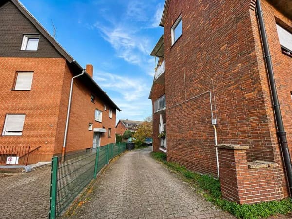 Immobilie in Bocholt - Bocholt: vollvermietetes Mehrfamilienhaus mit 6 Wohneinheiten und 9 Garagen - Bild 3