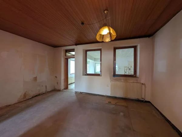 Immobilie in Aldenhoven - Ihre Chance zur Neugestaltung – Sanierungsbedürftiges Einfamilienhaus mit Ausbaupotenzial! - Bild 4