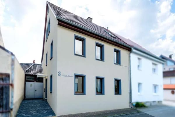 Immobilie in Großbottwar - Wunderschönes Einfamilienhaus mit Anliegerwohnung  -  Provisionsfrei! - Bild 0