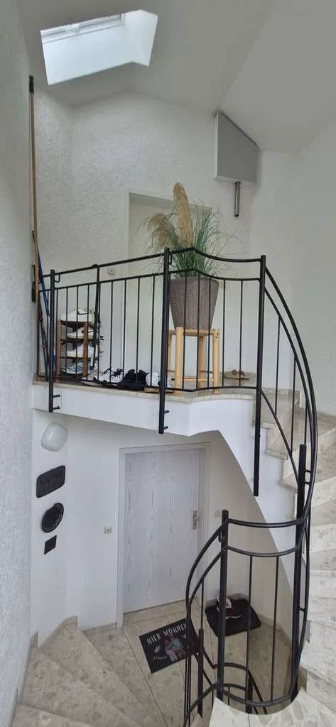 Immobilie in Braunfels - Gepflegtes 3-Familienhaus in attraktiver Lage von Braunfels – voll vermietete Kapitalanlage - Bild 4