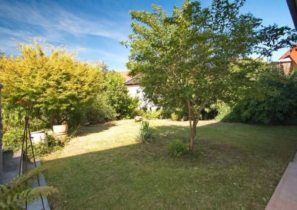 Immobilie in Salzkotten - großzügiges Einfamilienhaus mit Garage und schönem  Garten in Salzkotten Oberntudorf - Bild 2