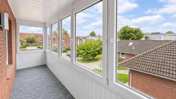 Immobilie in Esens - Helle 3-Zimmer-Wohnung mit Garage in zentraler Sackgassenlage - Bild 1