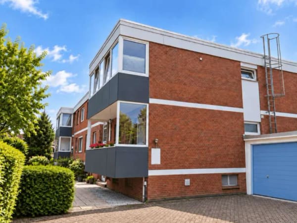 Immobilie in Esens - Helle 3-Zimmer-Wohnung mit Garage in zentraler Sackgassenlage - Bild 2