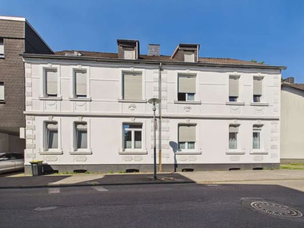 Immobilie in Gladbeck - Sorgenfreie Kapitalanlage: Modernisiertes Mehrfamilienhaus mit 6 Wohneinheiten - Bild 1