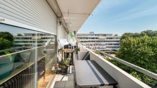 Immobilie in Kerpen - Großzügige 4-Zimmer-Wohnung mit Panoramabalkon offenem Wohnkonzept und Tiefgaragenstellplatz - Bild 2