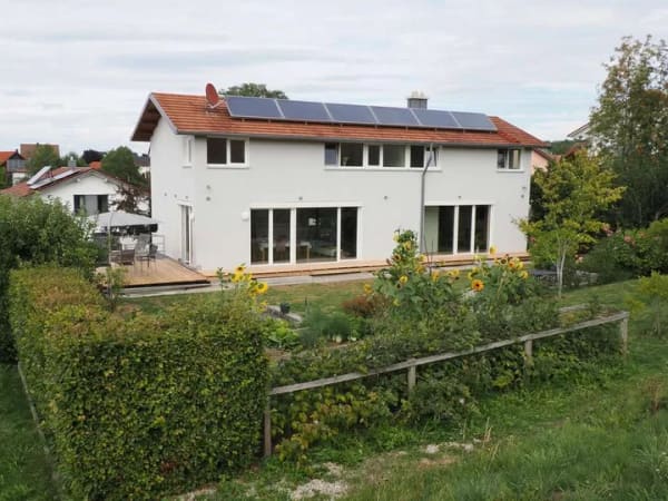 Immobilie in Hohenkammer - Modernes Architektenhaus mit lichter Wohlfühlatmosphäre und naturnahem Garten - Bild 0