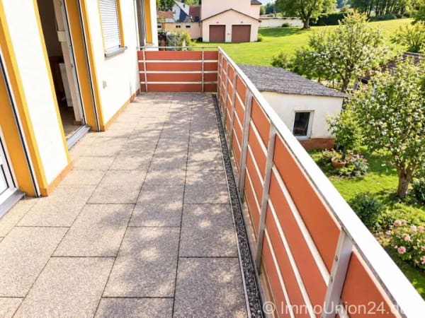 Immobilie in Ansbach - 259.000 für SOFORT freies 186 qm Zweifamilienhaus mit großem Garten und 2 Garagen - Bild 3