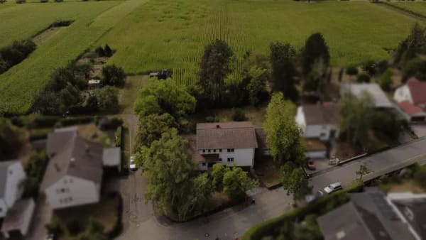 Immobilie in Ölbronn-Dürrn - 1802m² - Anwesen mit Innenpool - 2 Wohneinheiten - Außergewöhnliches Grundstück - Bild 1