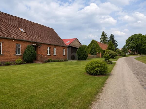 Immobilie in Wittstock/Dosse - RIESIGES AREAL MIT VIELEN MÖGLICHKEITEN - Bild 1