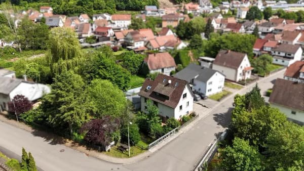 Immobilie in Hinterweidenthal - ++ Exklusive Wohlfühloase an der Wieslauter: Hochwertig modernisiertes Wohnhaus mit Terrassen, Sauna und Ferienhauspotenzial +++ - Bild 3