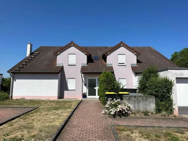 Immobilie in Tauberbischofsheim - Attraktive 2-Zimmer-Eigentumswohnung mit Gartenanteil in beliebter Wohnlage von Tauberbischofsheim - Bild 2