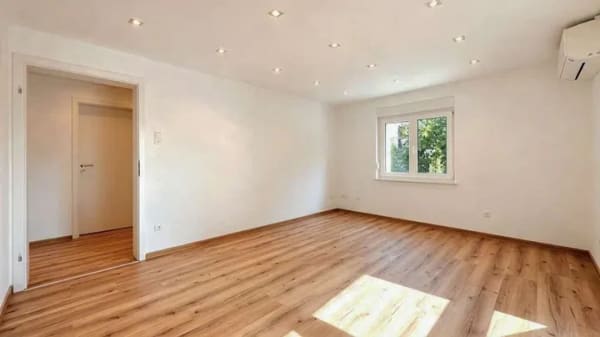 Immobilie in Schwaikheim - Modernes Wohngefühl nach Sanierung – stilvolle 3-Zimmer-Wohnung mit sonnigem Balkon - Bild 1