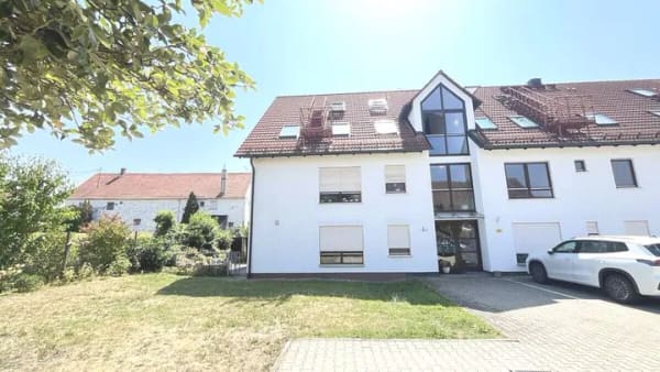 Immobilie in Vöhringen - *** 1-Zimmer-Dachgeschosswohnung im Herzen von Illerberg*** - Bild 0
