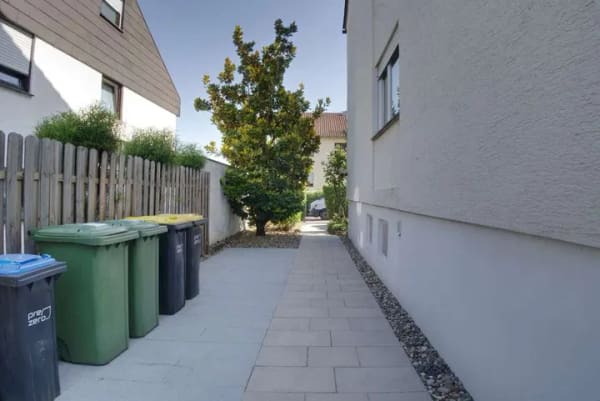 Immobilie in Freiberg am Neckar - Ihr Familienzuhause zum Selbstgestalten: Doppelhaushälfte in Freiberg am Neckar - Bild 2