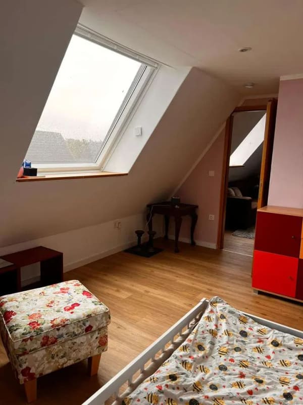 Immobilie in Bissendorf - Großzügiges Zweifamilienhaus mit Wintergarten, Vollkeller, Nebengebäude und Grundstück in Bissendorf - Bild 2