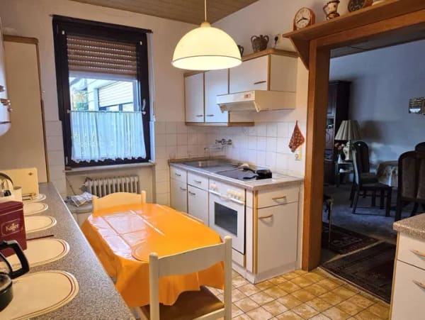 Immobilie in Frankenthal (Pfalz) - Langjährig vermietete Erdgeschosswohnung mit Terrasse und Gartenanteil - Bild 3