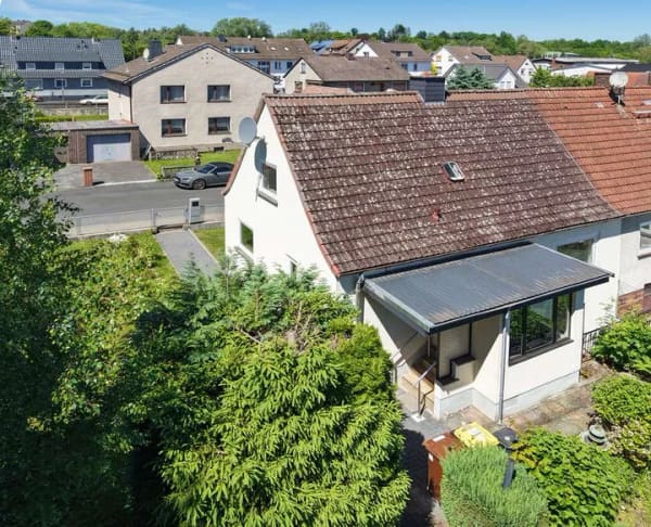 Immobilie in Vellmar - Niedliche Doppelhaushälfte in Vellmar auf knapp 1200 m² Grundstück - Bild 1