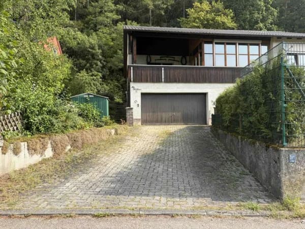 Immobilie in Essing - Wohnen am Waldrand - Einfamilienhaus mit Einliegerwohnung und zwei Gärten in Essing - Bild 0