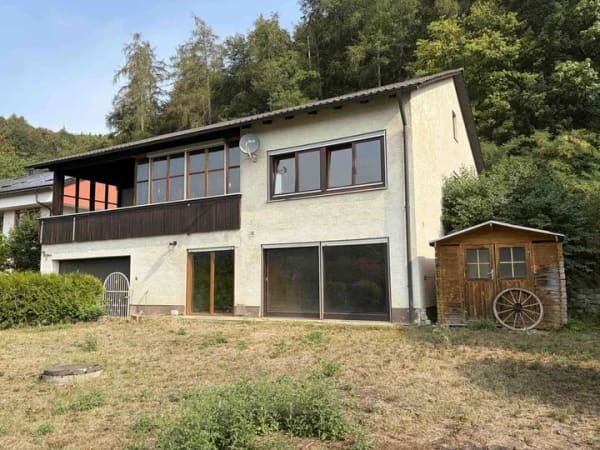Immobilie in Essing - Wohnen am Waldrand - Einfamilienhaus mit Einliegerwohnung und zwei Gärten in Essing - Bild 1