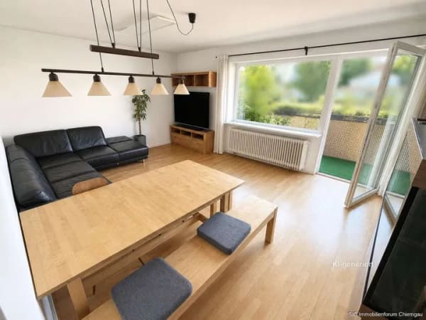 Immobilie in Traunstein - 3,5-Zimmer Wohnung mit Südbalkon u. Fahrstuhl, zentrumsnah in Traunstein 
- gut vermietet! - Bild 1