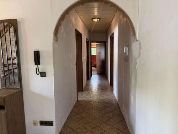 Immobilie in Hönningen - Doppeltes Zuhause mit viel Potenzial – zwei Einfamilienhäuser auf ca. 580 m² Grundstück - Bild 3