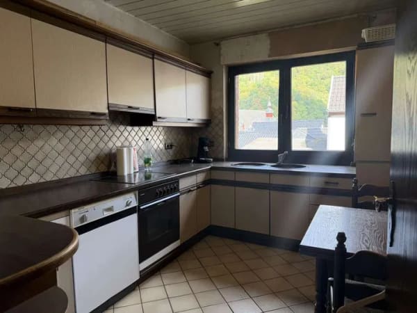 Immobilie in Hönningen - Doppeltes Zuhause mit viel Potenzial – zwei Einfamilienhäuser auf ca. 580 m² Grundstück - Bild 4