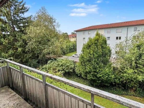 Immobilie in Rosenheim - Zentrumsnahe 1-Zimmer-Wohnung in Rosenheim – modern und zentral gelegen - Bild 0