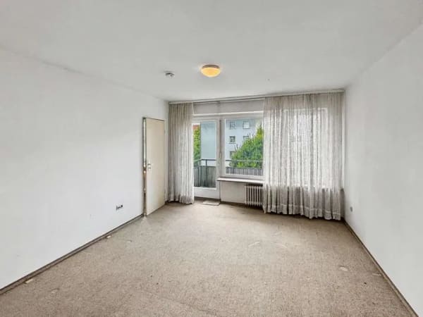 Immobilie in Rosenheim - Zentrumsnahe 1-Zimmer-Wohnung in Rosenheim – modern und zentral gelegen - Bild 2