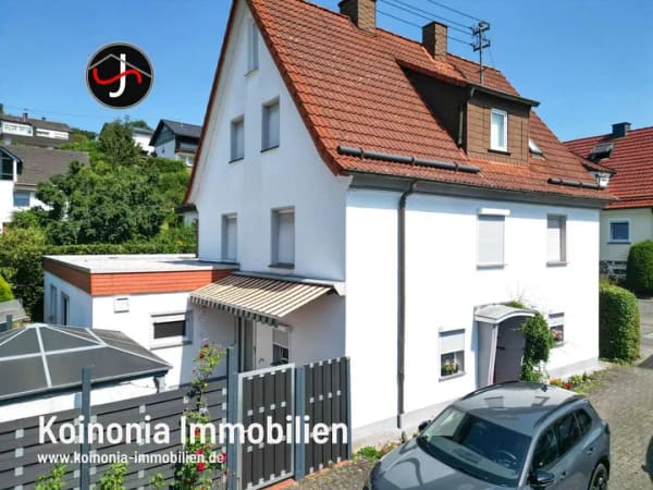 Immobilie in Netphen - Gepflegtes Zweifamilienhaus in attraktiver Lage von Netphen - Bild 0
